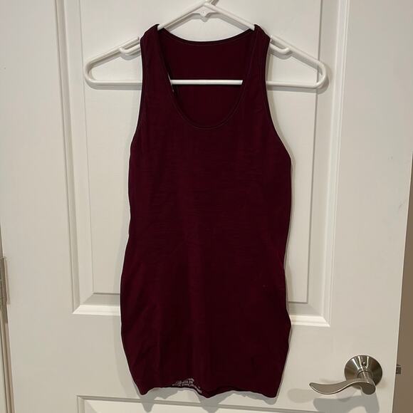 Sweaty Betty London burgundy tank small - Picture 3 of 8